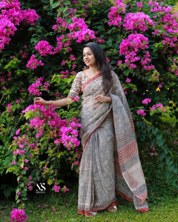 LAVANYA - Image 6