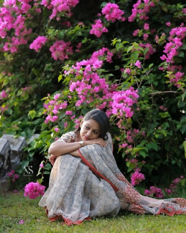 LAVANYA - Image 4