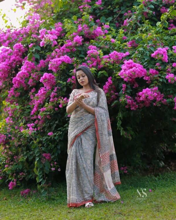LAVANYA - Image 3
