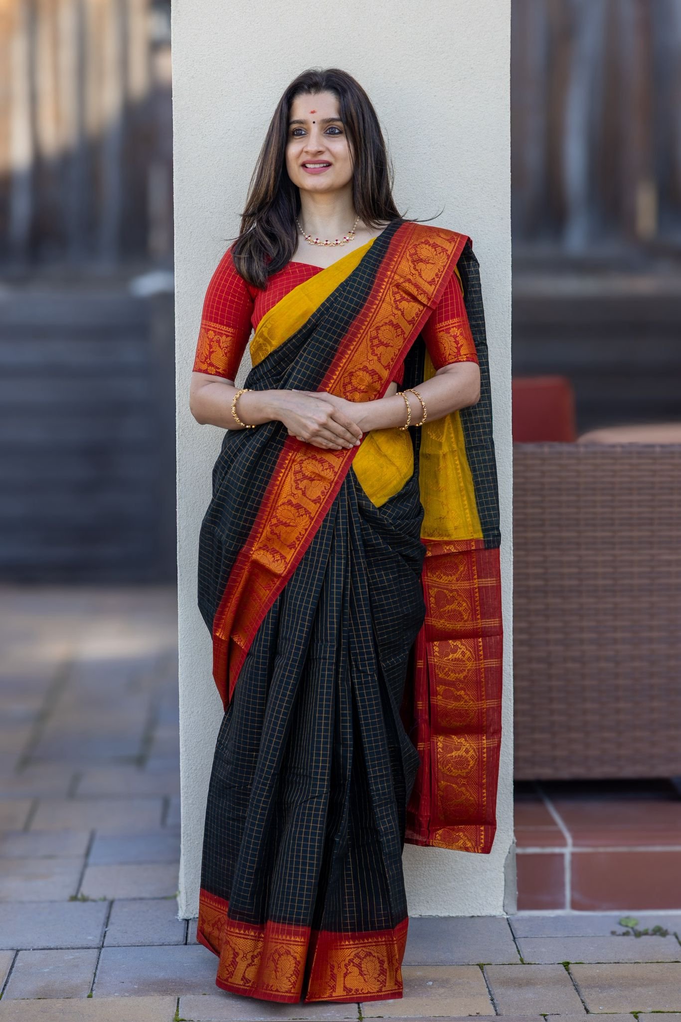 GANGA JAMUNA BLACK - Image 4