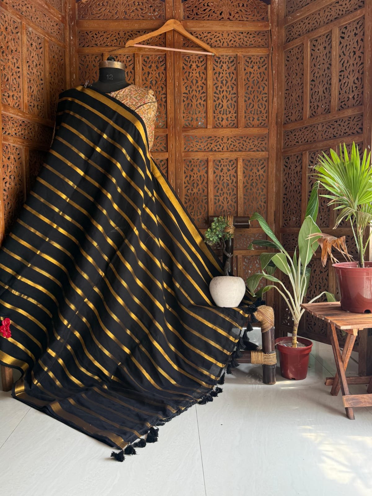 MEGHA BLACK - Image 2