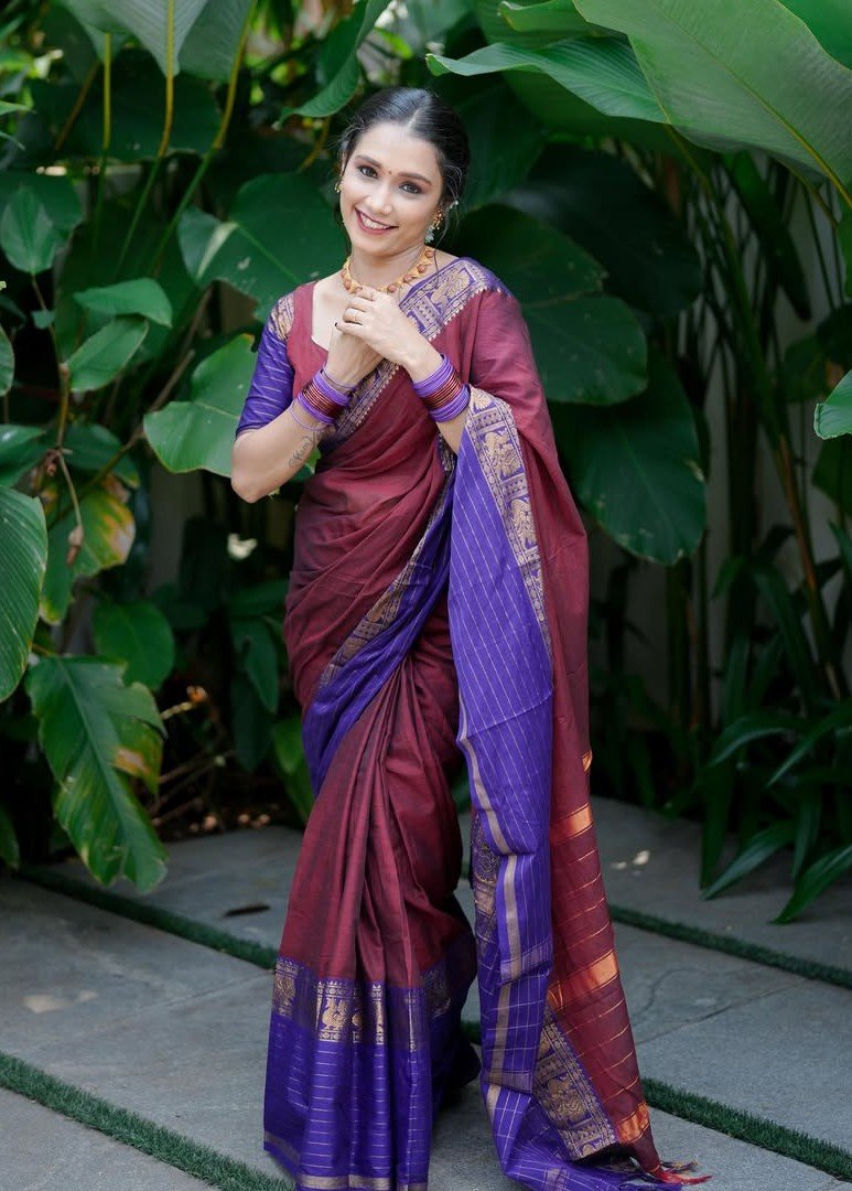 NAINEEKA MAROON - Image 2