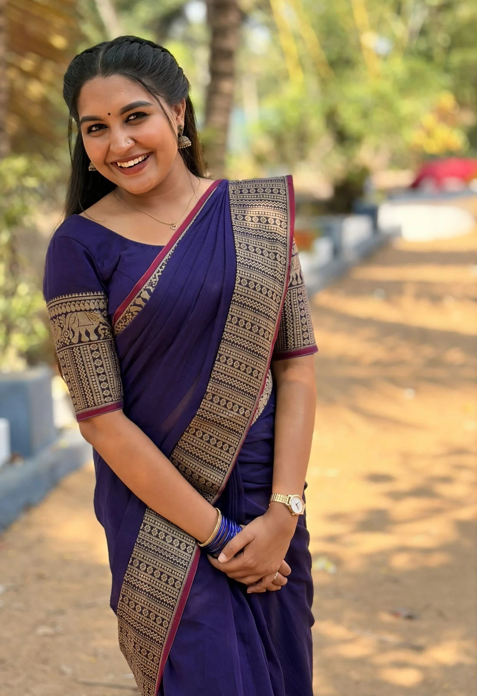 ATHMIKA Violet